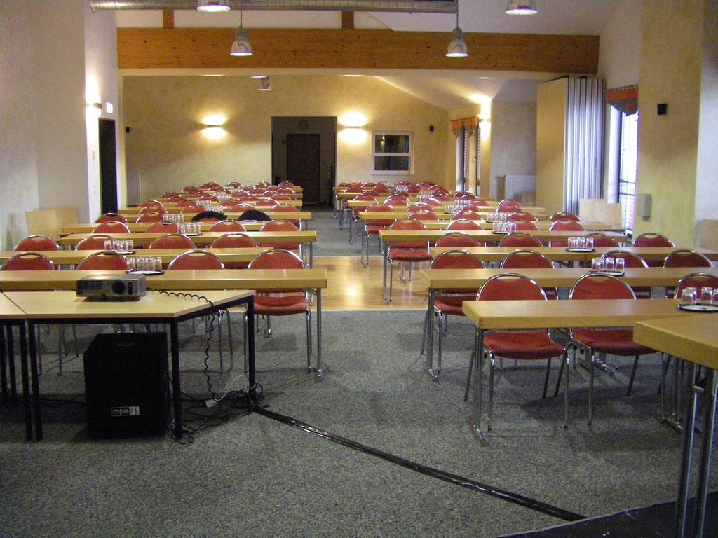 Euroville Jugend- Und Sporthotel Naumburg  Dış mekan fotoğraf