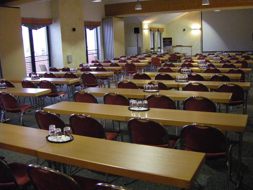 Euroville Jugend- Und Sporthotel Naumburg  Dış mekan fotoğraf