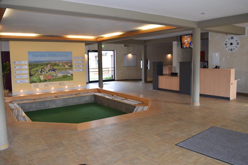 Euroville Jugend- Und Sporthotel Naumburg  Dış mekan fotoğraf