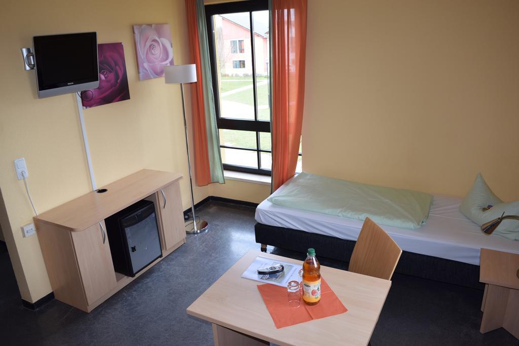 Euroville Jugend- Und Sporthotel Naumburg  Dış mekan fotoğraf