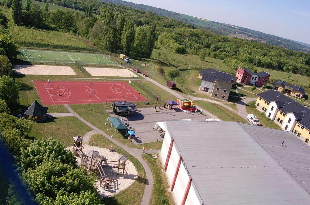 Euroville Jugend- Und Sporthotel Naumburg  Dış mekan fotoğraf